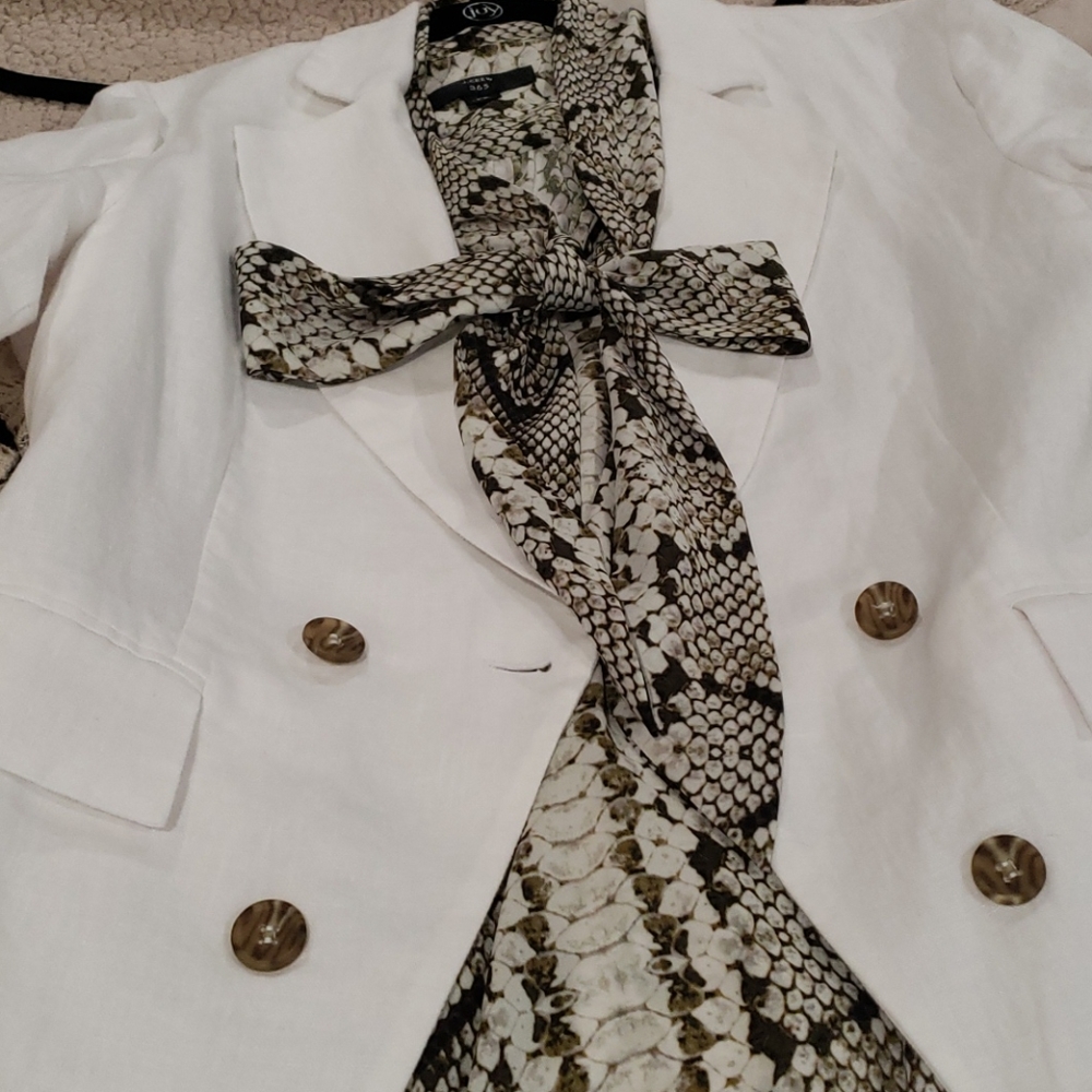 Flowy sleeveless snake print blouse